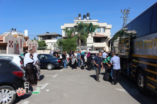 فيديو : كفر قاسم تودع الفوج الأخير  من حجاج  الطائرة   وسط دموع الفرح  ورئيس البلدية :  لا تنسونا من الدعاء 